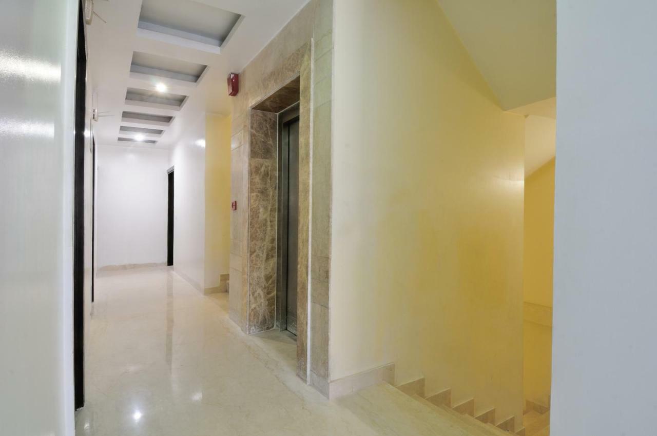 Hotel Benz International Delhi  Exterior photo
